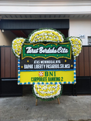 Papan Bunga Duka di Ponelo Kepulauan